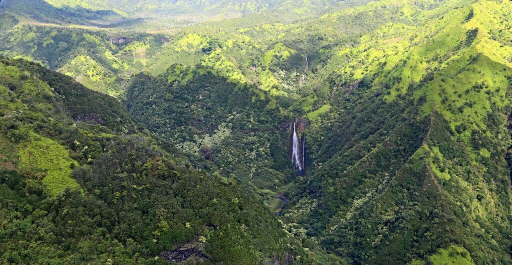 Manawaiopuna Falls (Jurassic Falls): The Legendary Helicopter Landing Kauai Movie Locations